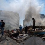 Número de mortos passa de 2 mil e Venezuela decreta luto de sete dias