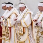 Comunidade tradicionalista desafia o Vaticano e ordena quatro bispos