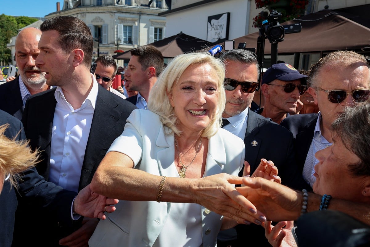 Marine Le Pen lança campanha presidencial na França apesar de condenação