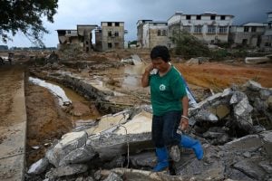 Número de mortos por inundações no sul da China sobe para 39