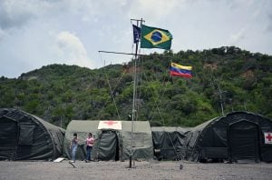 Brasil envia 4,9 toneladas de insumos médicos à Venezuela