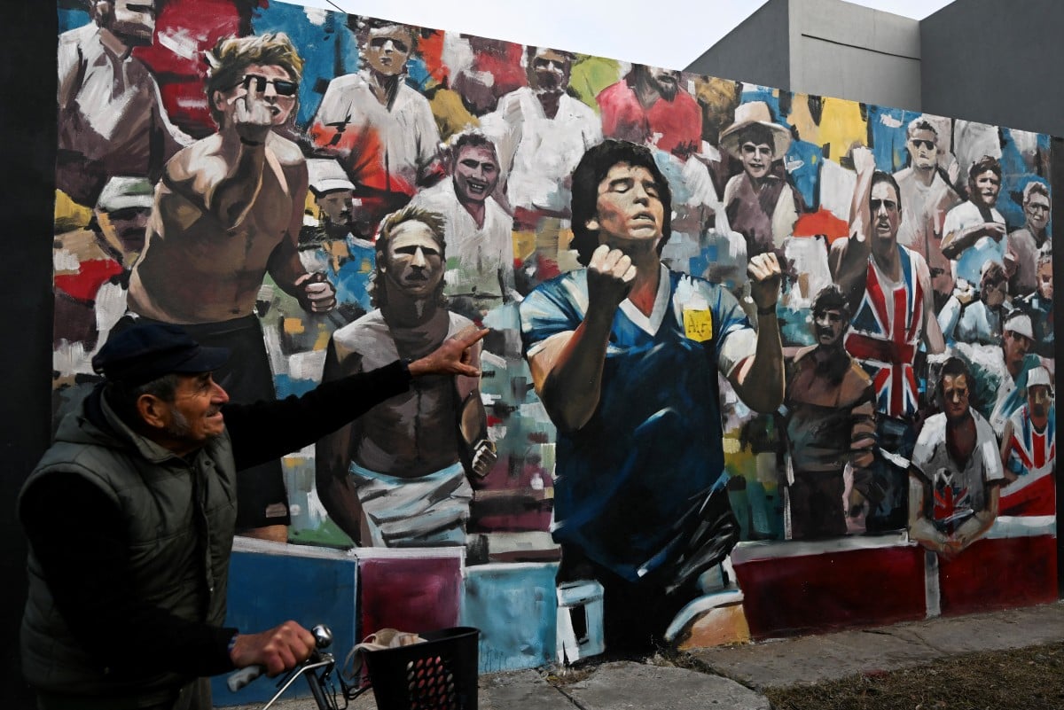 Argentina x Inglaterra: mais do que futebol, um confronto de simbologia histórica e geopolítica