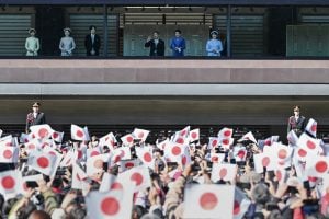 Japão reforma lei imperial, mas mantém fechada a porta para uma mulher assumir o trono