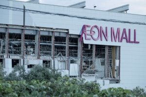 Japão reporta 13 mortos após terremoto e buscas em shopping continuam