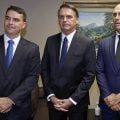 A vassalagem do clã Bolsonaro