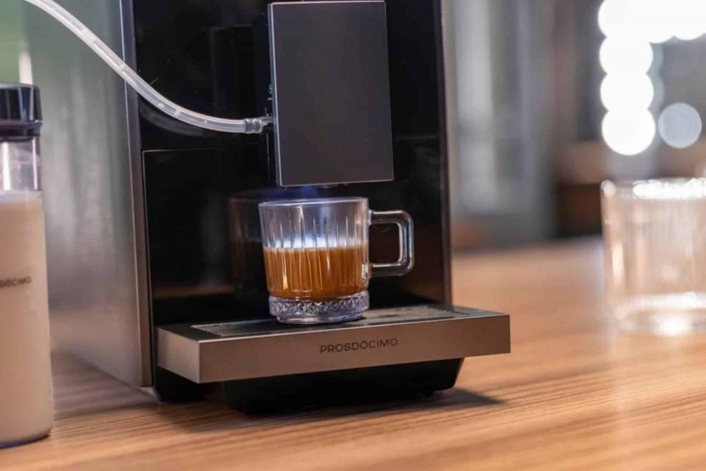 Qual a melhor cafeteira para a sua rotina? Descubra qual modelo combina com você