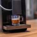 Qual a melhor cafeteira para a sua rotina? Descubra qual modelo combina com você