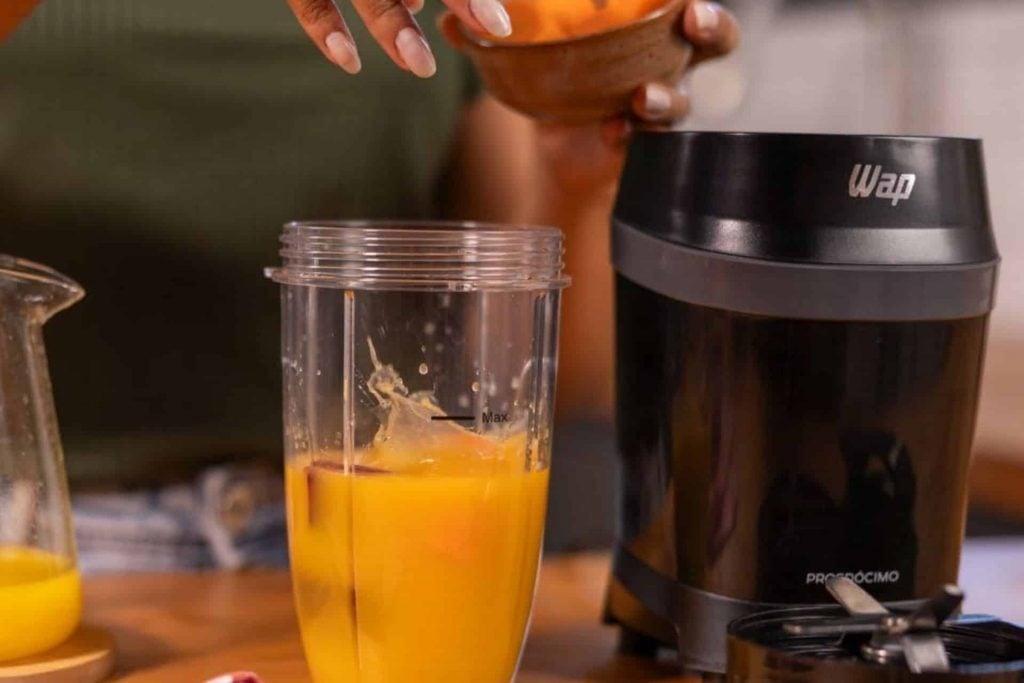Qual o melhor blender para uma rotina saudável fora de casa?