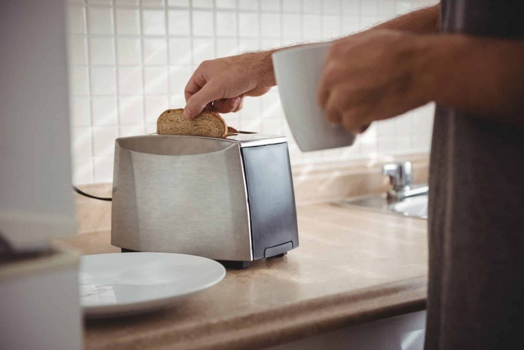 A melhor torradeira elétrica e o café da manhã inteligente