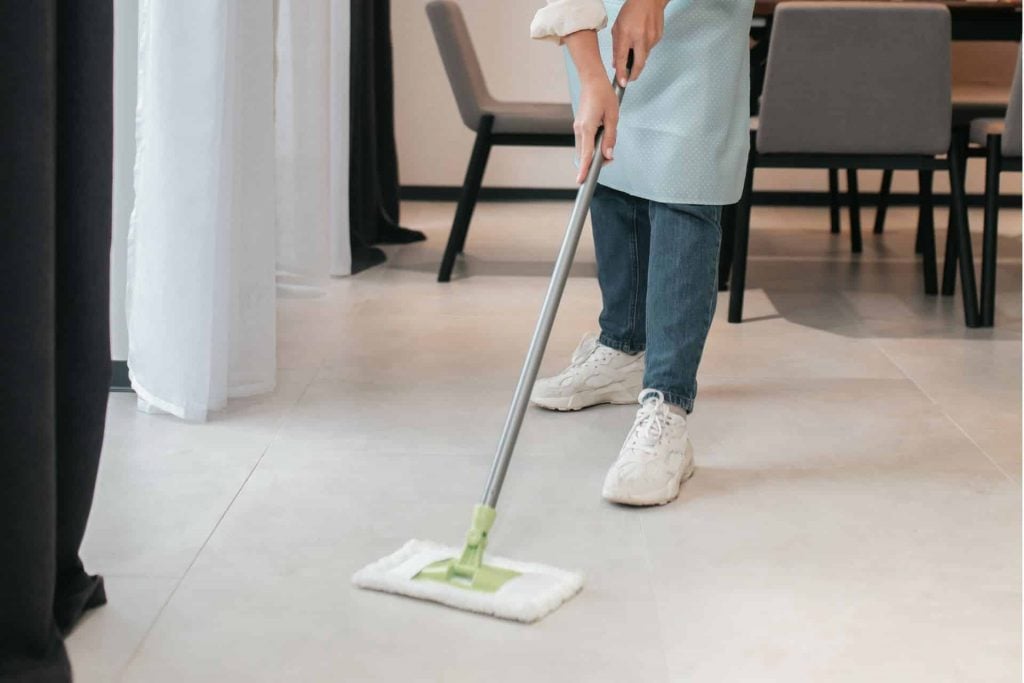 MOPs ganham espaço como melhor opção de limpeza sem esforço e mais controle da sujeira