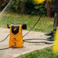 Qual é a melhor forma de economizar água na limpeza da casa?