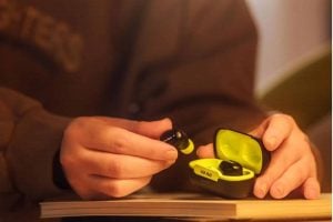 Melhores fones de ouvido intra-auriculares: qual combina mais com sua rotina?