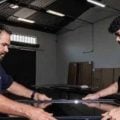 Sua TV pode virar uma tela touch? Conheça a moldura interativa da Qualipix para home office e pequenas empresas