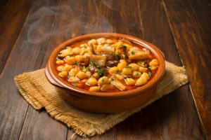 Veja 9 receitas de ensopados para aquecer o corpo no inverno