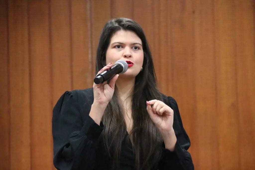 TRE-GO cassa mandato de vereadora ‘malocrente’ por infidelidade partidária