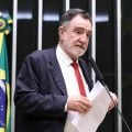 PT escolhe Patrus Ananias para disputar o governo de Minas e garante palanque a Lula