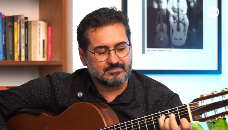 Violinista Penezzi leva choro brasileiro a palcos internacionais