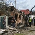 Novos ataques entre Ucrânia e Rússia deixam pelo menos 10 mortos