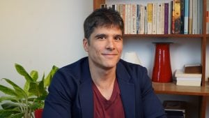 Rodrigo Vellozo resgata em novo disco a obra do pai, Benito de Paula