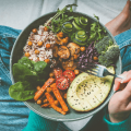 Entenda como a alimentação pode impactar a saúde do cérebro