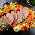 Quer variar o cardápio? Veja 5 receitas de carne assada para o almoço e o jantar