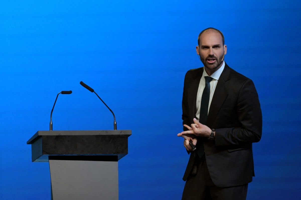 Os próximos passos para a PF sacramentar a demissão de Eduardo Bolsonaro