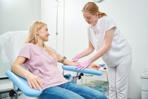Julho Amarelo: 4 mitos e verdades sobre a transmissão das hepatites virais