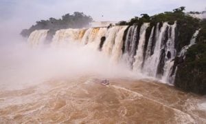 O que se sabe sobre a morte de um turista após acidente nas cataratas do Iguaçu