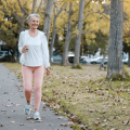 6 exercícios que podem ajudar na recuperação após a trombose
