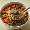 Sopa rica em proteínas: 3 receitas leves e saudáveis para o jantar
