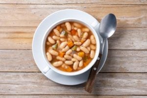 Sopas e cremes para emagrecer no inverno? Veja 8 receitas funcionais para aquecer o corpo