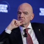 Gianni Infantino vai do céu ao inferno em apenas duas semanas