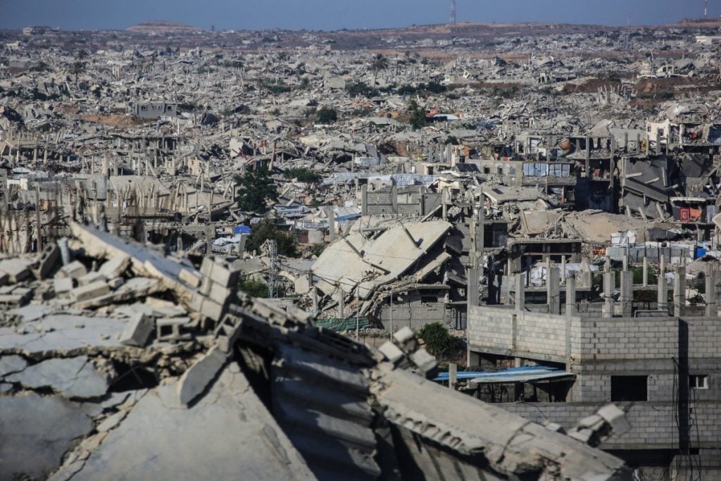 Bombardeios noturnos israelenses deixam oito mortos em Gaza