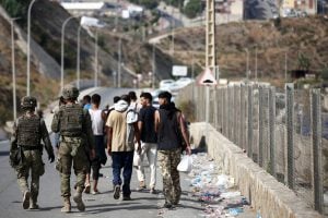 Ao menos 72 migrantes morreram ao tentar entrar em Ceuta