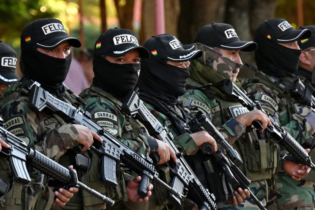 Facções brasileiras expandem seu poder com violência nas fronteiras da Bolívia