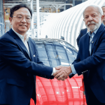 BYD lança primeiro modelo de carro flex híbrido feito no Brasil