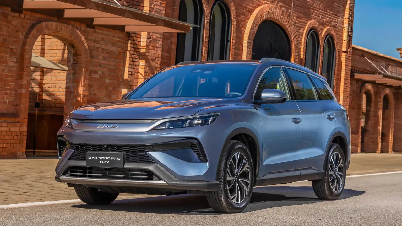 Song Pro Super-Híbrido Flex Fuel: o que esperar do novo modelo da BYD feito no Brasil?