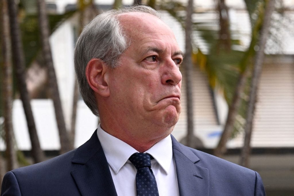 Ciro Gomes chama Renan Santos, do MBL, de ‘talento’ e ‘interessante para os jovens’
