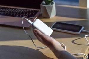Power bank: como escolher a bateria portátil certa e nunca mais ficar sem carga no celular