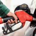 Combustível adulterados podem danificar carros híbridos? Entenda como usar o APP da ANP para fugir do problema
