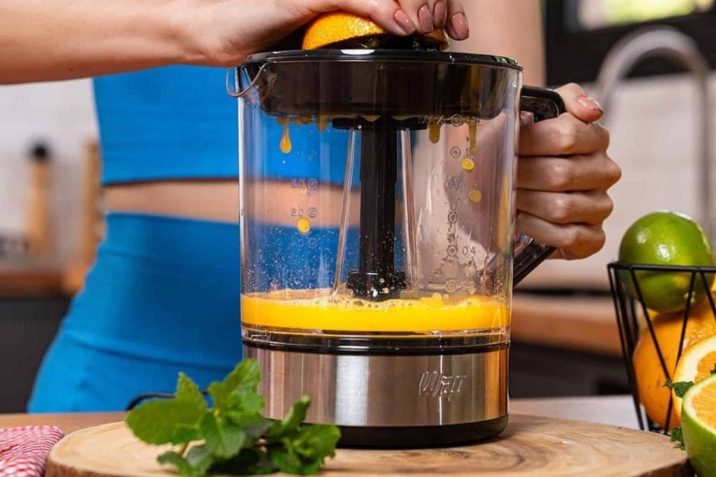 Conheça o melhor espremedor para ter suco fresco todos os dias