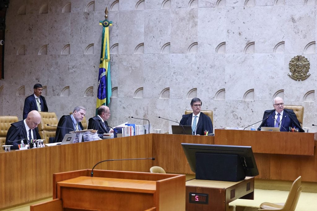 Os motivos para o STF adiar o julgamento sobre uberização