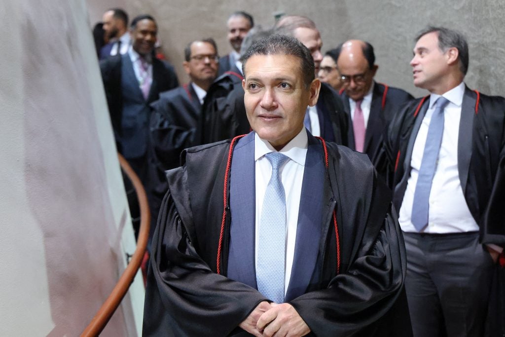 Nunes Marques deve mudar entendimento sobre deep fake após reunião com ministros do TSE