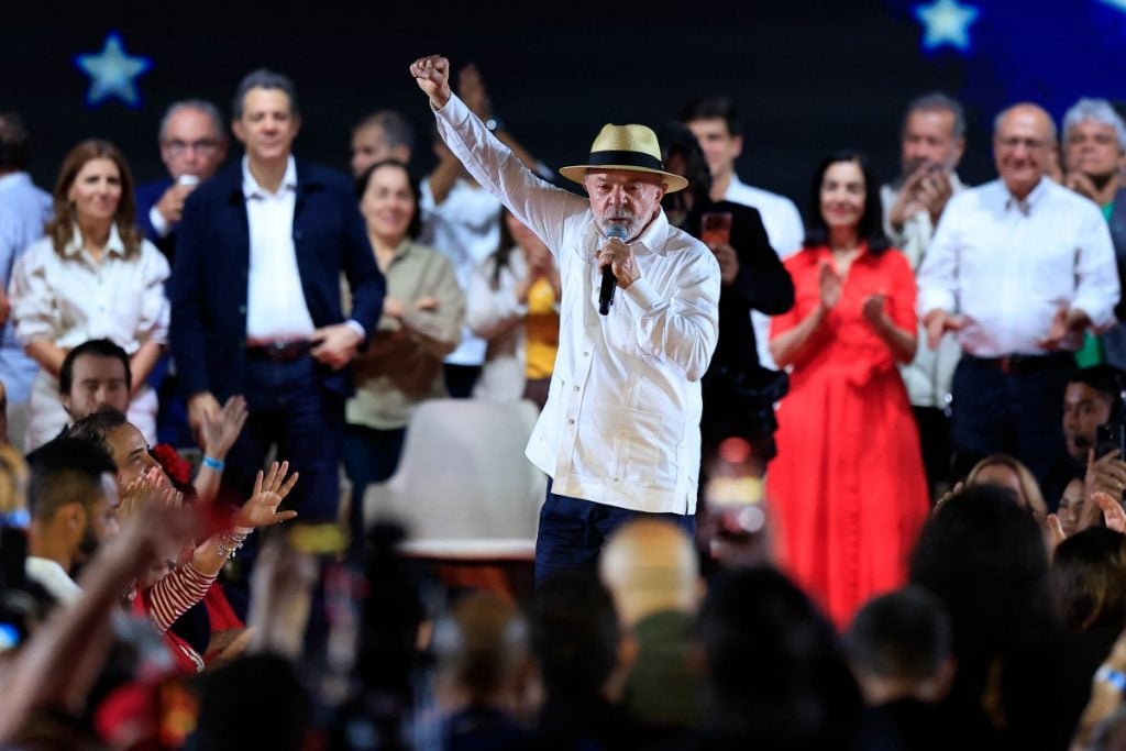 A ‘última dança’ de Lula, que começa neste domingo, será antissistema?