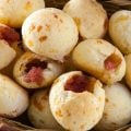 Pão de queijo: 6 receitas fáceis para fazer em casa, do tradicional ao recheado