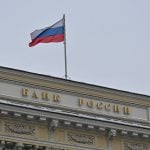 Russos correm aos bancos com medo de confisco para a guerra