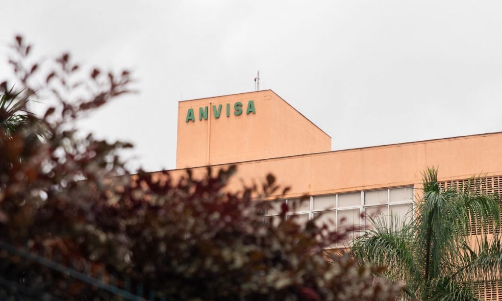 Anvisa proíbe fabricação e venda de 12 produtos de limpeza