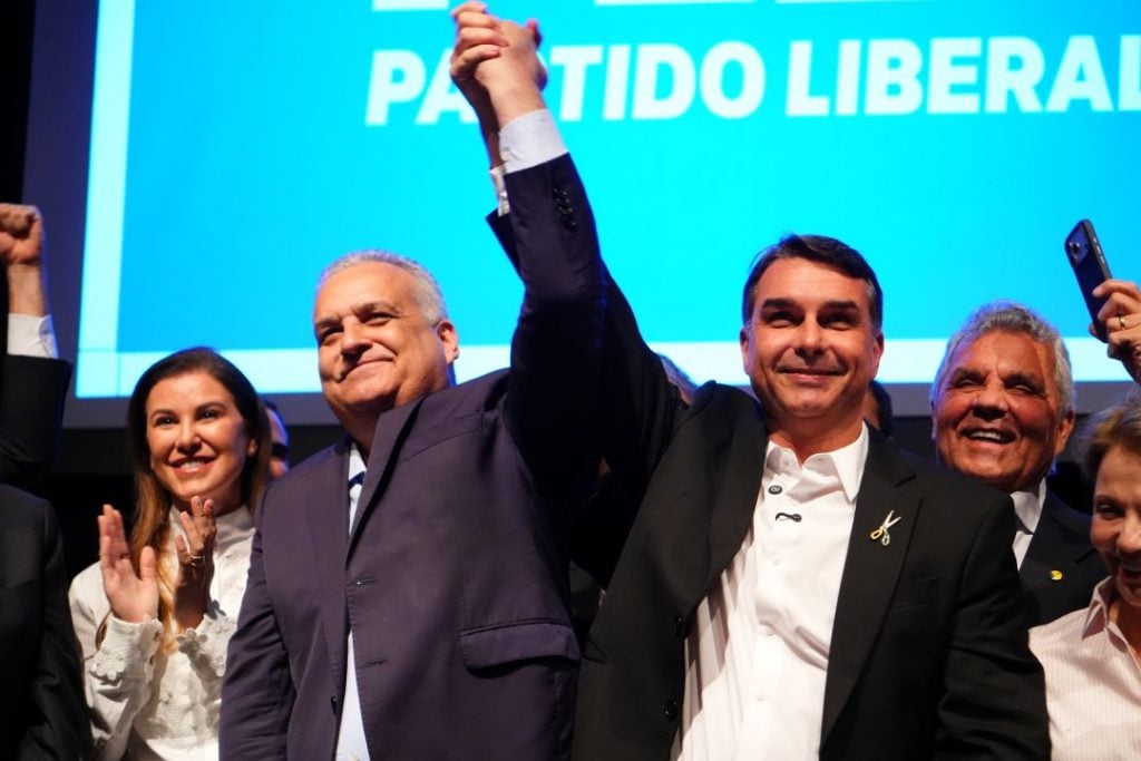 ‘Gafe’ de Damares, surpresa geral e Valdemar falastrão: os bastidores do anúncio de Alfredo Gaspar como vice de Flávio Bolsonaro