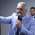 Flávio Bolsonaro anuncia Alfredo Gaspar como vice após fracassar em ampliar aliança além do PL