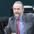 Pedro Uczai sofre AVC isquêmico e é internado em hospital no DF